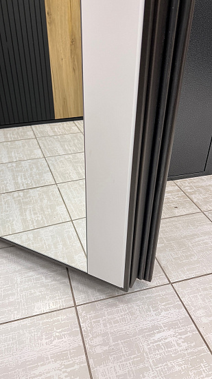 Входная дверь  