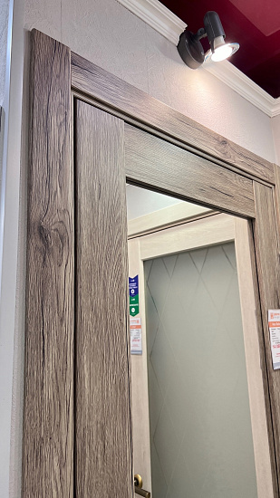 Межкомнатная дверь  