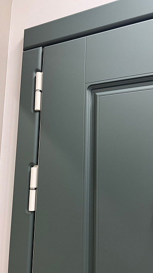 Входная дверь  