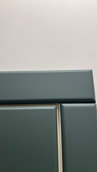 Входная дверь  