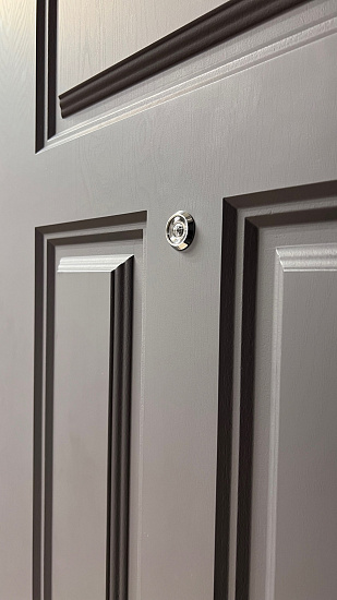 Входная дверь  