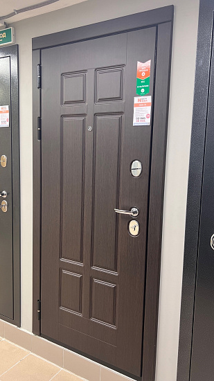 Входная дверь  