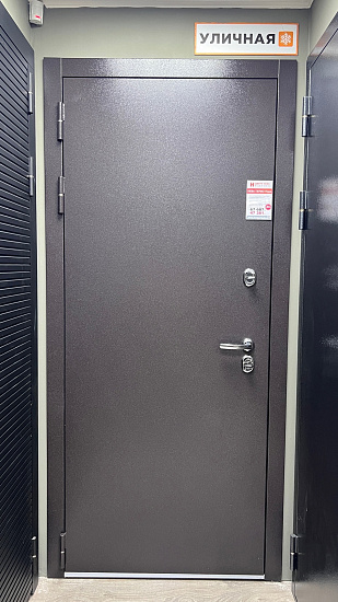 Входная дверь  