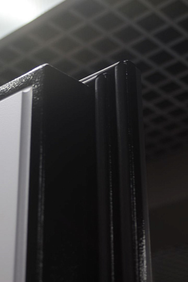 Входная дверь  