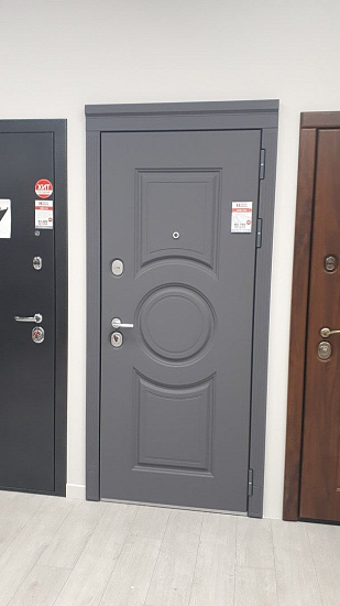 Входная дверь  