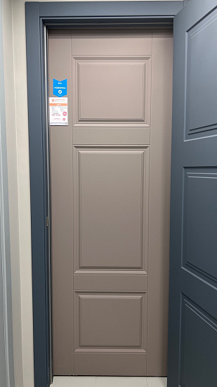 Межкомнатная дверь  